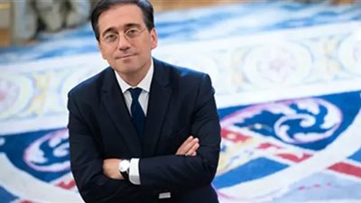 وزير الخارجية الإسباني يعلن رفضه لإيقاف سفينة تحمل 27 طنًا من الأسلحة المتجهة إلى إسرائيل