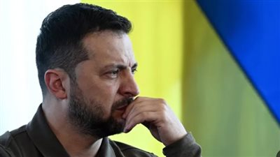 زيلينيسكي يطالب الغرب بمده بصواريخ بعيدة المدى