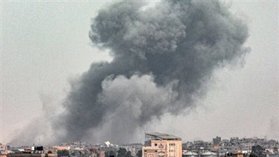 إصابة 7 أشخاص بغارة إسرائيلية على بلدة صديقين اللبنانية