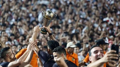 مدحت شلبي يفجر مفاجأة جديدة بشأن فوضى نهائي الكونفدرالية الإفريقية