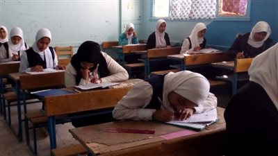 اليوم.. طلاب الشهادة الإعدادية بالقاهرة يؤدون امتحان العلوم