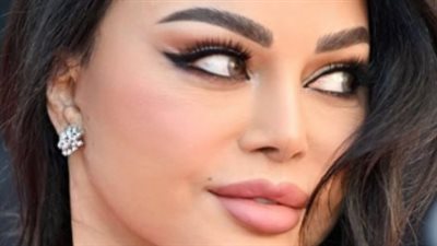 على السجادة الحمراء.. هيفاء وهبي تتصدر التريند (صور)