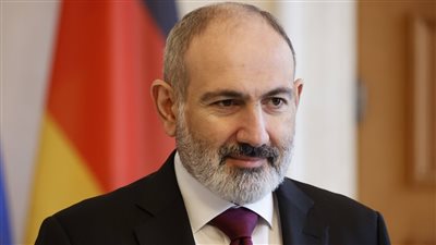 الأحوال الجوية تدفع مروحية رئيس الوزراء الأرمني إلى هبوط اضطراري