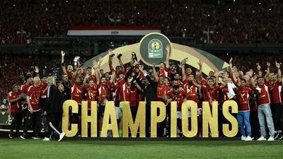 مكانكم في كأس الإنتركونتيننتال.. الفيفا يهنئ الأهلي بدوري أبطال إفريقيا