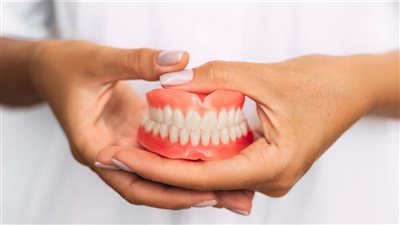 العلاقة بين صحة الفم وأمراض الرئة.. الدراسات الطبية توضح ارتباطات خطيرة