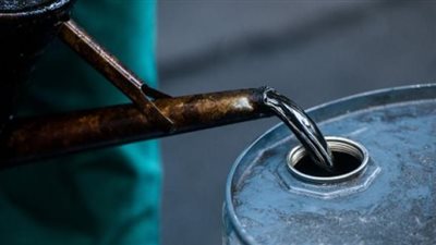 هبوط أسعار النفط وخام برنت يسجل 83 دولار للبرميل