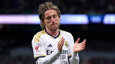 تقرير إسباني: مودريتش خارج ريال مدريد في الموسم الجديد