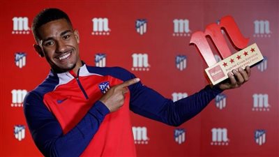 صامويل لينو يحصد جائزة أفضل لاعب في أتلتيكو مدريد خلال الموسم