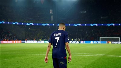 صعوبات جمة وأزمة كبيرة.. باريس سان جيرمان يعاقب كيليان مبابي قبل الرحيل