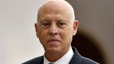  قيس سعيد يوجه من بكين سهام نقده لتنظيم الإخوان 