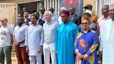 بعد إقالته بـ24 ساعة.. إيتو يتراجع ويعيد مارك بريس مدرب منتخب الكاميرون