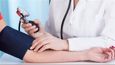 أعراض ارتفاع ضغط الدم عند النساء وعلاقته بالهرمونات.. 10 علامات مهمة