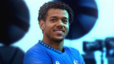 رسميًا.. نيوم السعودي يعلن تعاقده مع البرازيلي رومارينيو
