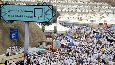 الجمعة.. حجاج بيت الله الحرام يتوجهون إلى 