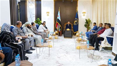 نائب رئيس مجلس القيادة الرئاسي باليمن يثني على جهود صندوق تنمية المهارات في تأهيل الشباب