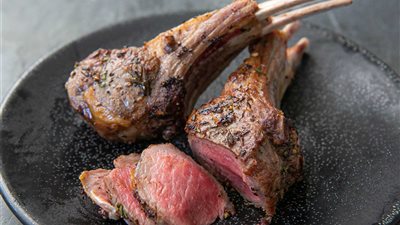 مع اقتراب العيد.. تعرف على فوائد اللحم الضاني