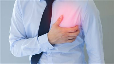 خطورة آلام الصدر.. 6 علامات تنذر بالنوبة القلبية لا تتجاهلها