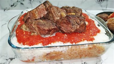 طريقة عمل الفتة بالخل الثوم أول أيام عيد الأضحى.. الأكلة الرسمية للعيد الكبير