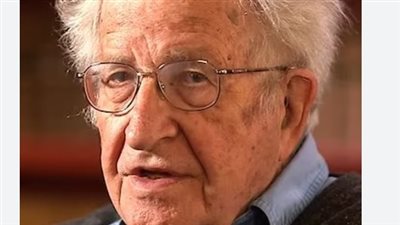 من هو نعوم تشومسكي ويكيبيديا؟