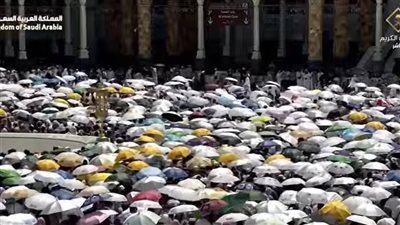 بث مباشر.. الحجاج المتعجلين يودعون المشاعر المقدسة بالدموع بعد أدائهم طواف الوداع