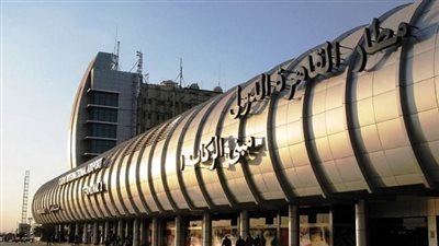 مطار القاهرة الدولي يواصل استقبال أفواج الحجاج بعد أداء مناسك الحج