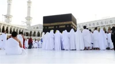 كل ما تريد معرفته حول تاشيرة B2C.. وحقيقة وقف تأشيرات العمرة للمصريين