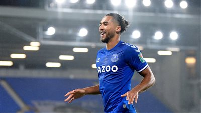 نادي نيوكاسل يقترب من ضم كالفيرت لوين من إيفرتون