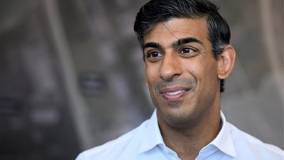 تصاعد الضغوط على ريشي سوناك بسبب فضيحة المراهنات قبيل الانتخابات البريطانية