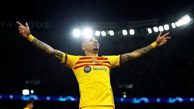 الهلال السعودي يعود لطلب نجم برشلونة.. والأخير يطلب مبلغا ضخما