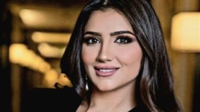 من هي مي عمر ويكيبيديا؟ (حياتها وبدايتها الفنية)