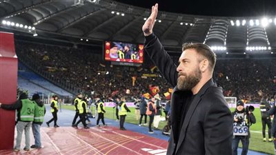 رسميا.. روما يعلن إقالة دي روسي من تدريب الفريق