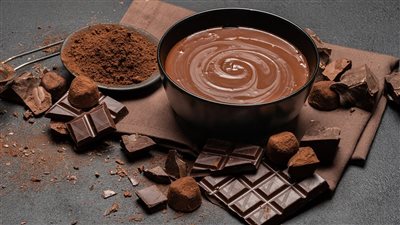 فوائد الشوكولاتة الداكنة.. 8 منافع مذهلة أبرزها علاج الاكتئاب