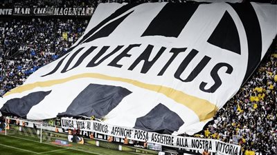 المصري ناصف ساويرس يستحوذ على حصة من الشركة المالكة لنادي يوفنتوس الإيطالي