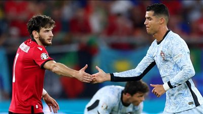 كفاراتسخيليا يكشف حديثه مع رونالدو عقب مباراة البرتغال وجورجيا في يورو 2024