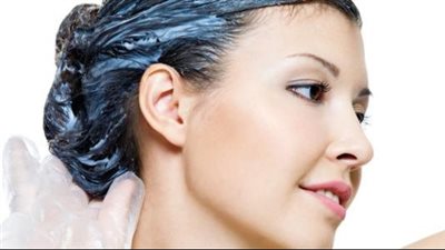 طريقة الاستحمام الصحيحة للشعر بدء من اختيار الشامبو حتى التصفيف