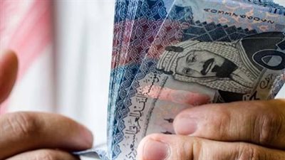 بالتزامن مع اجازه ٣٠ يونيو.. سعر الريال السعودي في البنوك المصرية 