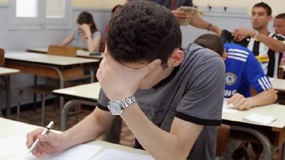  نموذج امتحان الإنجليزي للثانوية العامة 2024 PDF