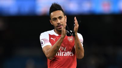 القادسية السعودي يغري أوباميانج بعرض ضخم.. والأخير يدرس ترك مارسيليا 