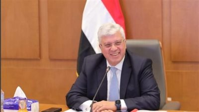 السيرة الذاتية للدكتور محمد أيمن عاشور وزير التعليم العالي والبحث العلمي
