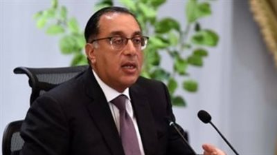 مصطفى مدبولي يتفقد أعمال إحياء حديقة الأزبكية