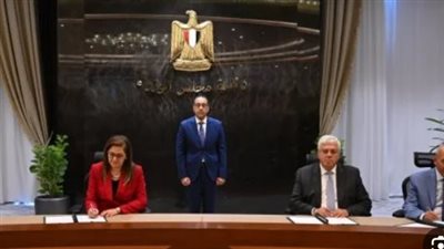 مصطفى مدبولي يشهد توقيع اتفاقية بين الصندوق السيادى وشركة الأهلى سيرا