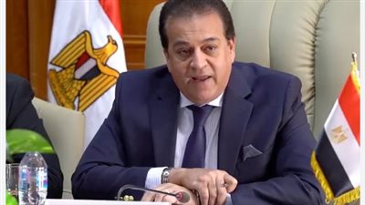 خالد عبد الغفار يتابع الموقف التنفيذى لربط وتحليل ومعالجة بيانات القطاع الصحي