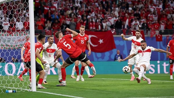 الشرطة الألمانية تحقق في هتافات عنصرية من مشجعين نمساويين ضد تركيا