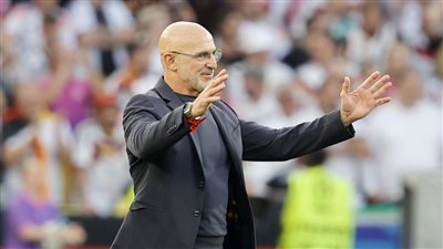 دى لا فوينتي: إسبانيا محظوظة بأن لامين يامال العبقري يلعب لمنتخبها