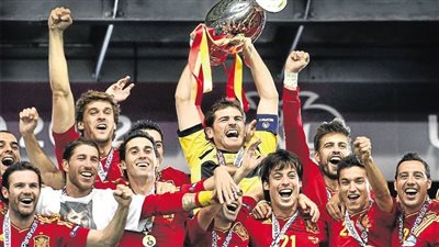 نقطة فارقة في تاريخ أوروبا.. إسبانيا تستعد لإسقاط ألمانيا من عرش اليورو