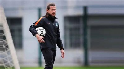 الأهلي المصري يتعاقد مع ديميتري ليبوف لقيادة فريق الكرة النسائية