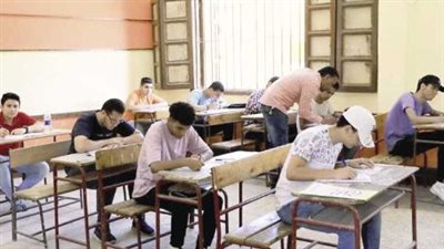 آخر امتحانات الثانوية العامة 2024 للشعبتين الأدبي والعلمي
