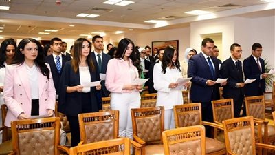 وزير الخارجية يشهد مراسم أداء القسم للدفعة الجديدة من الملحقين الدبلوماسيين