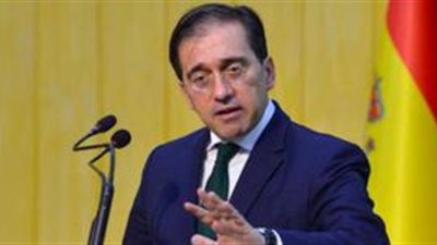 وزير الخارجية الإسباني يبحث مع نظيرته الغانية تعزيز التعاون الثنائي والاستثمارات المشتركة