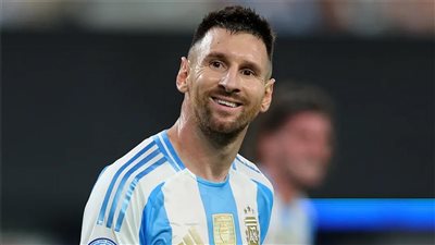 أين كان ميسي وقت الهتافات المسيئة في حافلة منتخب الأرجنتين؟